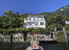 别墅 出售地点： LAGLIO (CO)