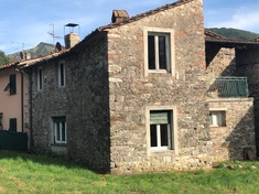别墅 出售地点： BORGO A MOZZANO (LU)