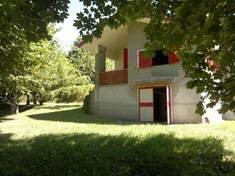 别墅 出售地点： BAGNI DI LUCCA (LU)