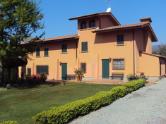 农舍 出售地点： MONTECATINI TERME (PT)